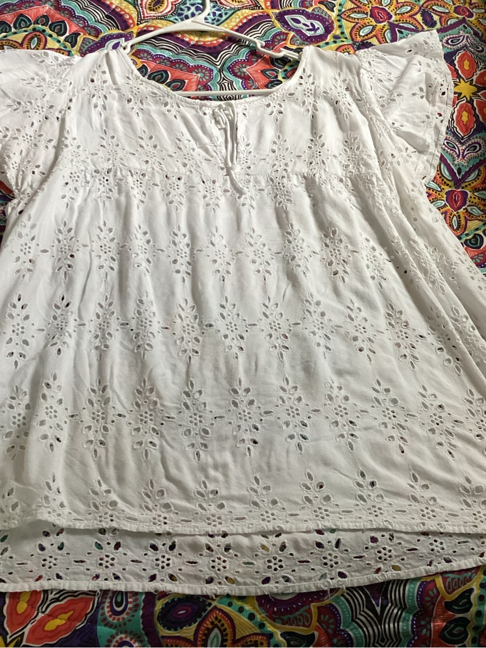 Old Navy White Eyelet Cotton Blouse - Flutter Sleeve Summer Top